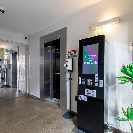 Erik Langer Pedrocchi Suites Padova Exterior photo