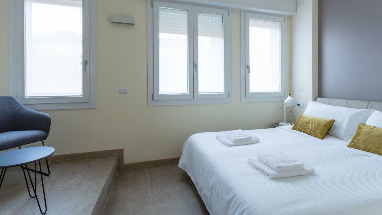 Erik Langer Pedrocchi Suites Padova Exterior photo