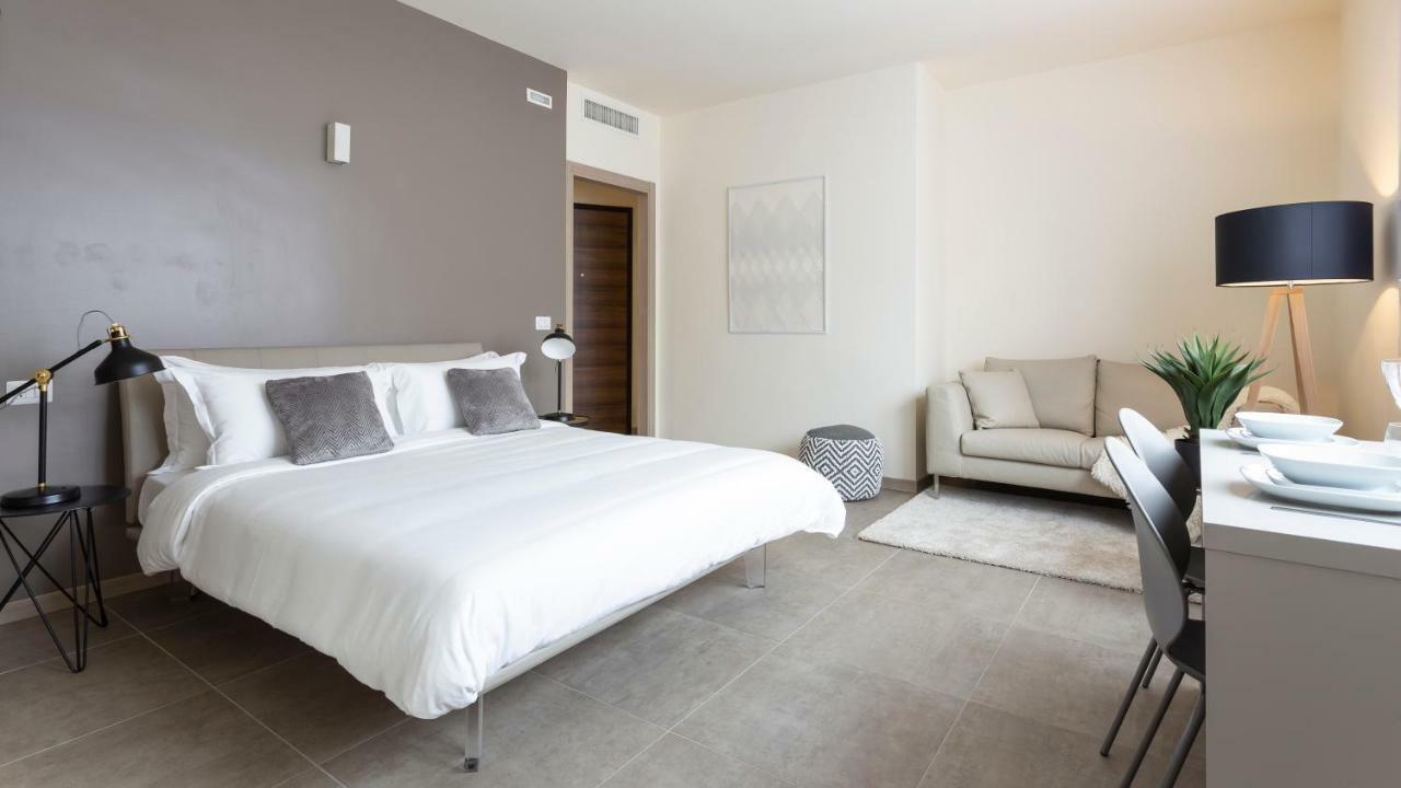 Erik Langer Pedrocchi Suites Padova Exterior photo
